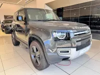 Nuevo Land Rover Defender S 249 CV (183 kW) 2026 Gris / plata SUV