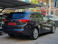 Usado Kia Ceed GT 128 HP (94 kW) 2014 Cinzento Sedan