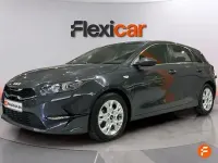 Usado Kia Ceed 136 CV (100 kW) 2023 Gris Utilitario