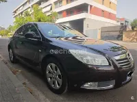 Usado Opel Insignia Selective 130 CV (95 kW) 2013 Negro Berlina