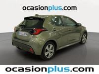 Usado Toyota Yaris Hybrid Active 116 CV (85 kW) 2024 Marrón Utilitario