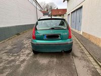 Usado Citroën C3 Exclusive 68 CV (50 kW) 2003 Verde Utilitario