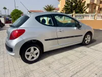 Usado Peugeot 207 90 CV (66 kW) 2007 Gris / plata Berlina