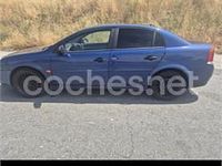 Usado Opel Vectra Elegance 125 CV (91 kW) 2002 Azul Berlina