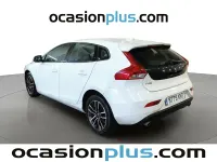 Usado Volvo V40 Momentum 150 CV (110 kW) 2018 Blanco Berlina