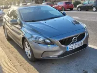 Usado Volvo V40 Kinetic 150 CV (110 kW) 2017 Gris Berlina