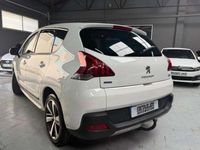 Usado Peugeot 3008 Allure 120 CV (88 kW) 2016 Blanco Monovolumen