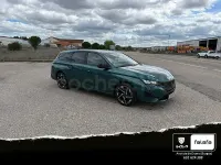Usado Peugeot 308 SW Allure 130 CV (95 kW) 2023 Verde Familiar