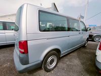 Usado VW Caravelle Comfortline 114 CV (83 kW) 2015 Gris Monovolumen