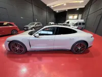 Usado Porsche Taycan 300 kW (408 CV) 2021 Beige Berlina