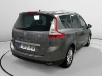 Usado Renault Grand Scénic 115 CV (84 kW) 2015 Gris / plata Monovolumen
