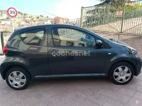 Occasion Toyota Aygo 68 PK (50 kW) 2009 Grijs Hatchback
