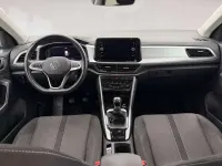 Usado VW T-Roc Life 110 CV (80 kW) 2023 Gris SUV