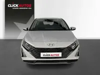 Usado Hyundai i20 84 CV (61 kW) 2024 Gris / plata Utilitario