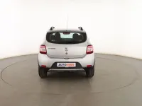 Usado Dacia Sandero Stepway 90 CV (66 kW) 2015 Gris Berlina
