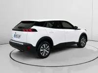 Usado Peugeot 2008 Active 110 CV (80 kW) 2022 Blanco SUV