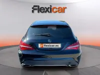 Usado Mercedes CLA220 Shooting Brake 170 CV (125 kW) 2019 Negro Familiar