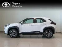 Käytetty Toyota Yaris Cross Active 116 HP (85 kW) 2022 Valkoinen Katumaasturi