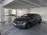 Usado Volvo V40 Momentum 115 CV (84 kW) 2015 Gris / plata Berlina