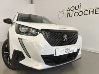 Usado Peugeot 2008 Allure 110 CV (80 kW) 2022 Blanco SUV