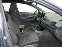 Usado Hyundai i30 N Line 100 CV (73 kW) 2025 Gris / plata Berlina