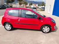 Usado Renault Twingo Dynamique 86 CV (63 kW) 2009 Rojo Utilitario