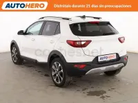 Usado Kia Stonic Style 101 CV (74 kW) 2024 Blanco SUV