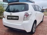 Usado Toyota Verso Advance 111 CV (81 kW) 2014 Blanco Monovolumen