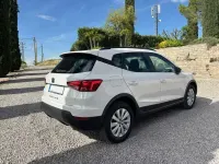 Usado Seat Arona Ecomotive 95 CV (69 kW) 2018 Blanco SUV