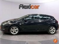 Usado Opel Astra Design & Tech 110 CV (80 kW) 2021 Negro Utilitario