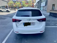 Usado Toyota Avensis Advance 143 CV (105 kW) 2015 Blanco Familiar