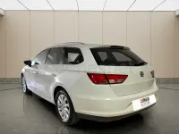 Usado Seat Leon Style 105 CV (77 kW) 2014 Blanco Familiar