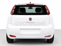 Usado Fiat Punto Young 69 CV (50 kW) 2014 Blanco Utilitario