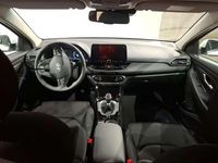 Usado Hyundai i30 101 CV (74 kW) 2025 Blanco Berlina