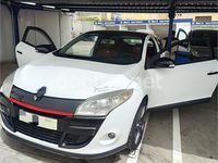 Begagnad Renault Mégane Coupé Dynamique 110 HK (80 kW) 2002 Vit Sportkupé