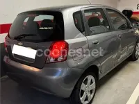 Usado Chevrolet Kalos SE 94 CV (69 kW) 2006 Gris / plata Berlina