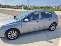 Usado Opel Astra Enjoy 90 CV (66 kW) 2007 Gris / plata Berlina