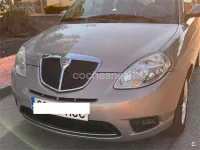 Usado Lancia Ypsilon 69 CV (50 kW) 2011 Beige Utilitario
