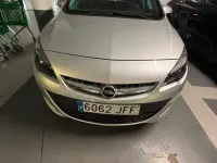 Usado Opel Astra Excellence 200 CV (147 kW) 2015 Gris / plata Berlina