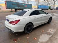 Usado Mercedes CLA220 Urban 170 CV (125 kW) 2014 Blanco Berlina