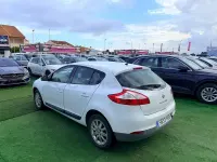Usado Renault Mégane III Dynamique 110 CV (80 kW) 2011 Blanco Berlina