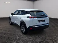 Usado Peugeot 2008 Active 100 CV (73 kW) 2022 Blanco SUV