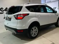 Usado Ford Kuga Trend+ 120 CV (88 kW) 2019 Blanco SUV
