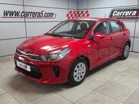 Usado Kia Rio 84 CV (61 kW) 2020 Rojo Berlina