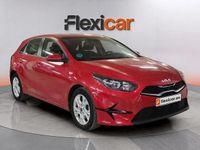 Usado Kia Ceed 101 CV (74 kW) 2023 Rojo Utilitario
