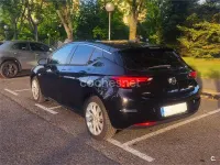 Usado Opel Astra Dynamic 150 CV (110 kW) 2016 Negro Berlina
