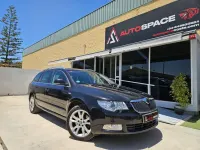 Usado Skoda Superb Ambition 140 CV (102 kW) 2011 Negro Berlina