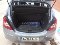 Usado Opel Corsa 90 CV (66 kW) 2010 Gris / plata Utilitario