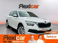 Usado Skoda Kamiq Selection 95 CV (69 kW) 2023 Blanco SUV