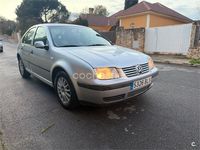 Usado VW Bora Conceptline 100 CV (73 kW) 2001 Gris / plata Berlina